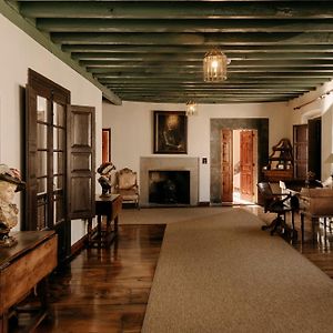 Hotel Casona del Busto